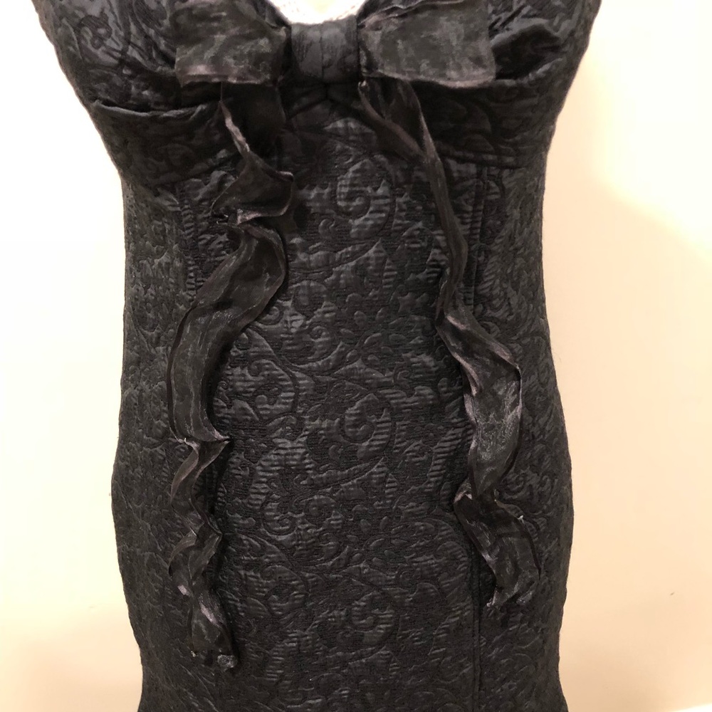 Little black dress - Picture 3 of 8